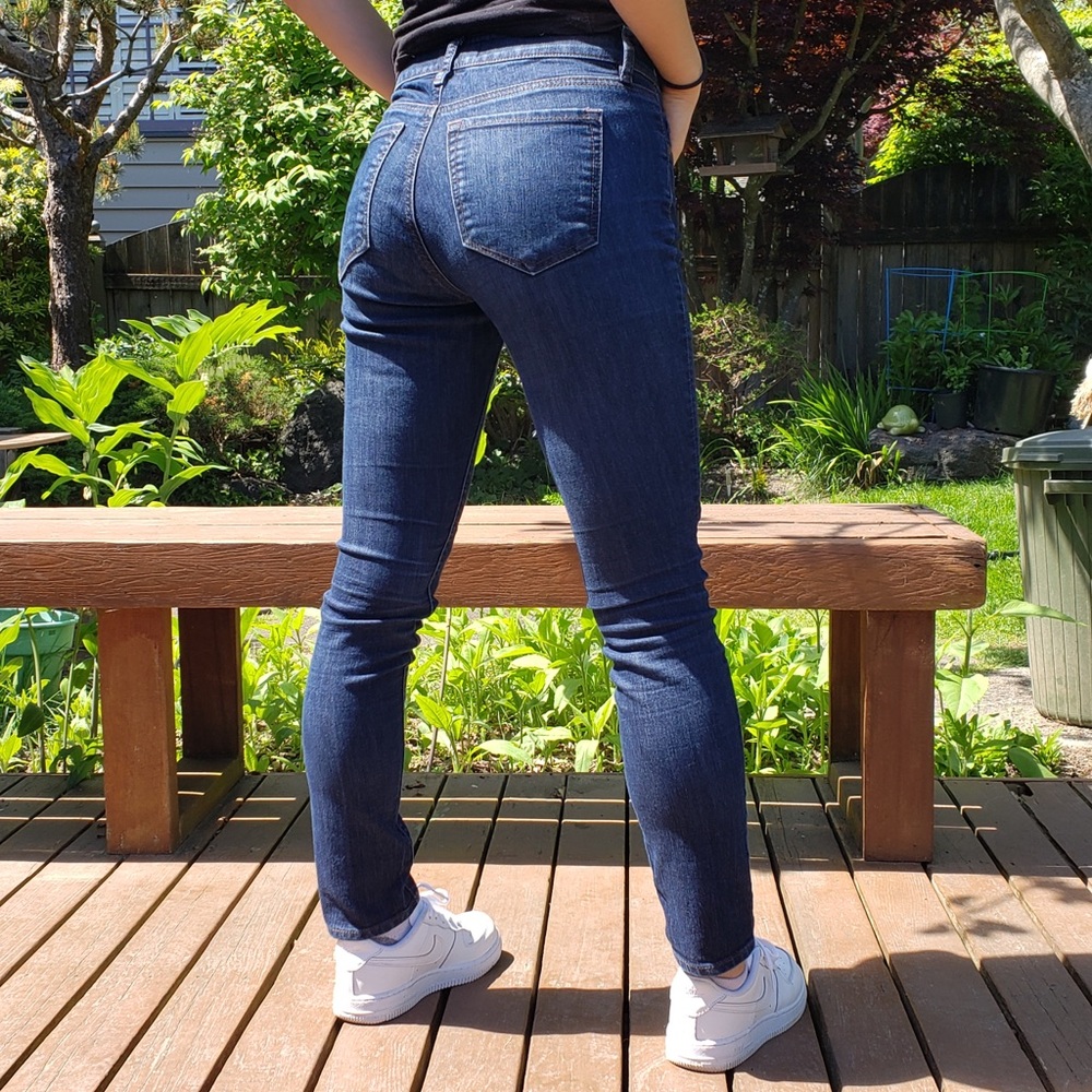 LOFT Curvy Skinny Dark-Wash Jeans